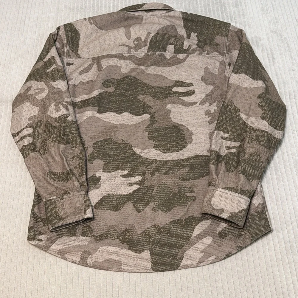 Cabela's Men's Medium Camo Hunting Shirt Button-Up Flannel Collared Long Sleeve